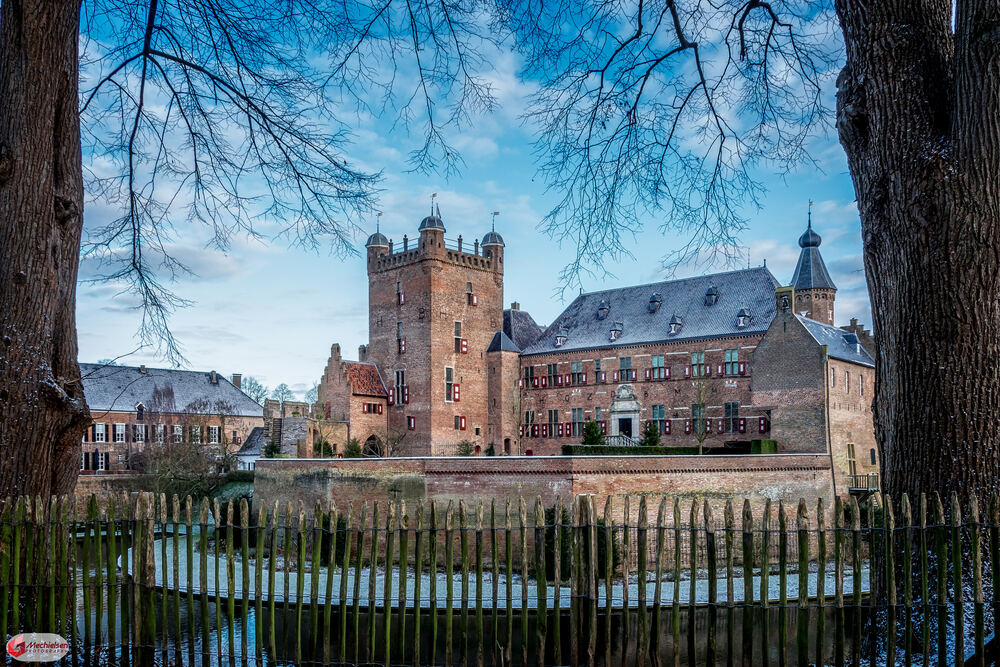 Kasteel Huis Bergh in 's-Heerenberg achter de slotgracht